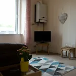 1 Bedroom Flat 15 Minutes From Edinburgh City Centre