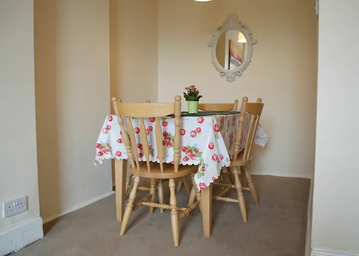 1 Bedroom Flat 15 Minutes From Edinburgh City Centre