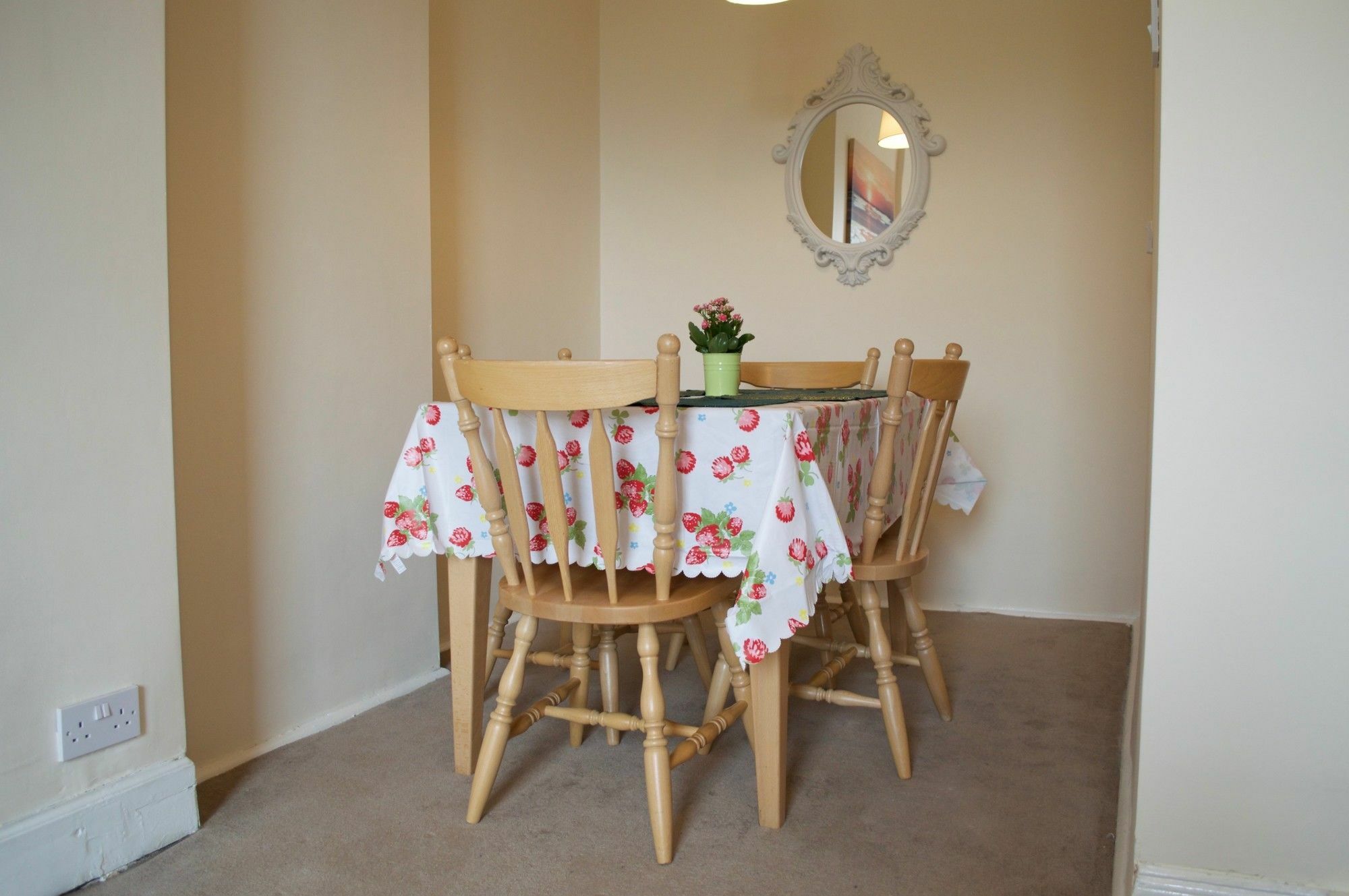 Apartment 1 Bedroom Flat 15 Minutes From Centre Edinburgh